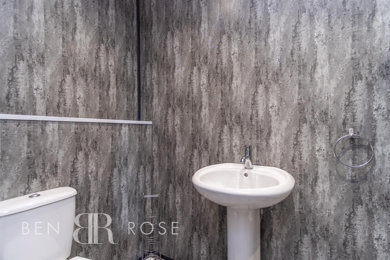 Property in Weldbank Lane, Chorley, PR7 3NQ