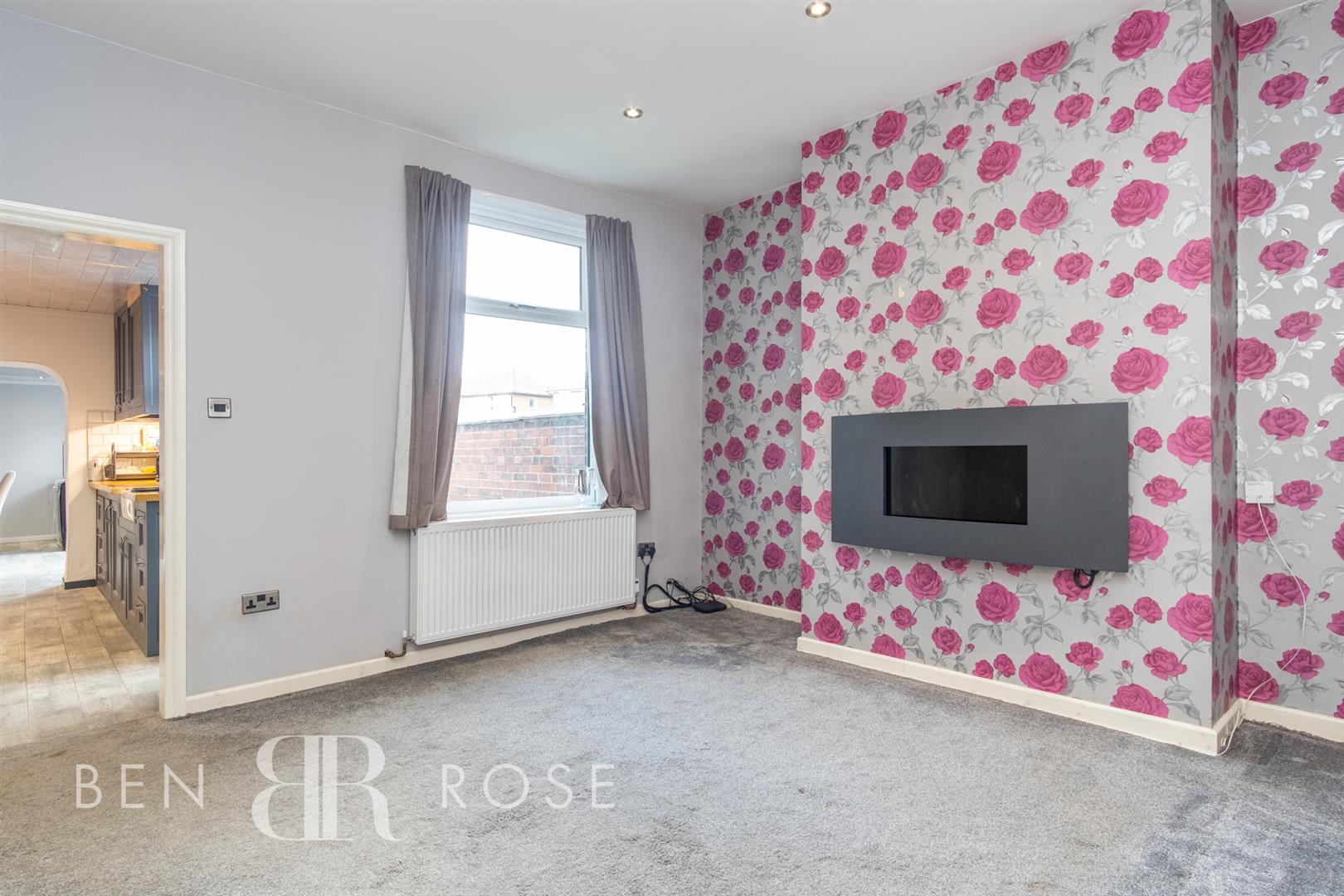 Property in Weldbank Lane, Chorley, PR7 3NQ