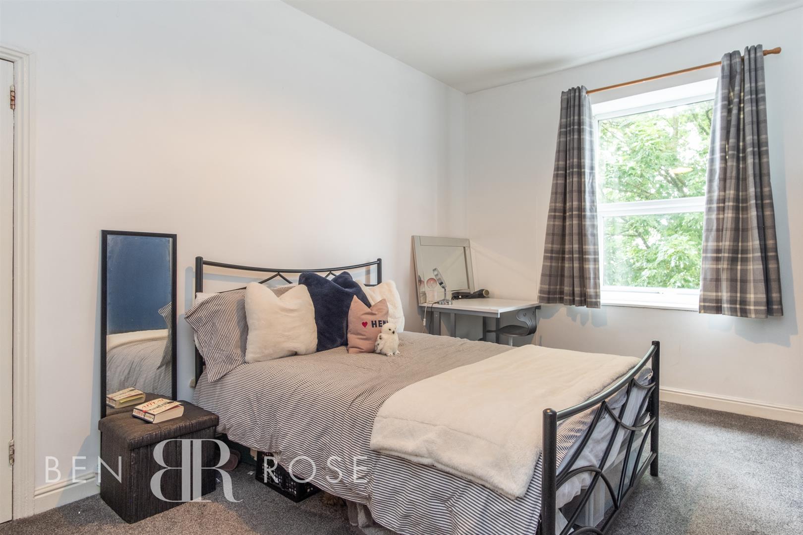 Property in Pall Mall, Chorley, Lancashire, PR7 2LH