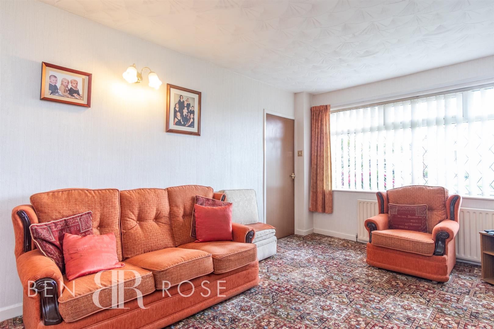 Property in Ravenhill Drive, Chorley, PR7 1RP