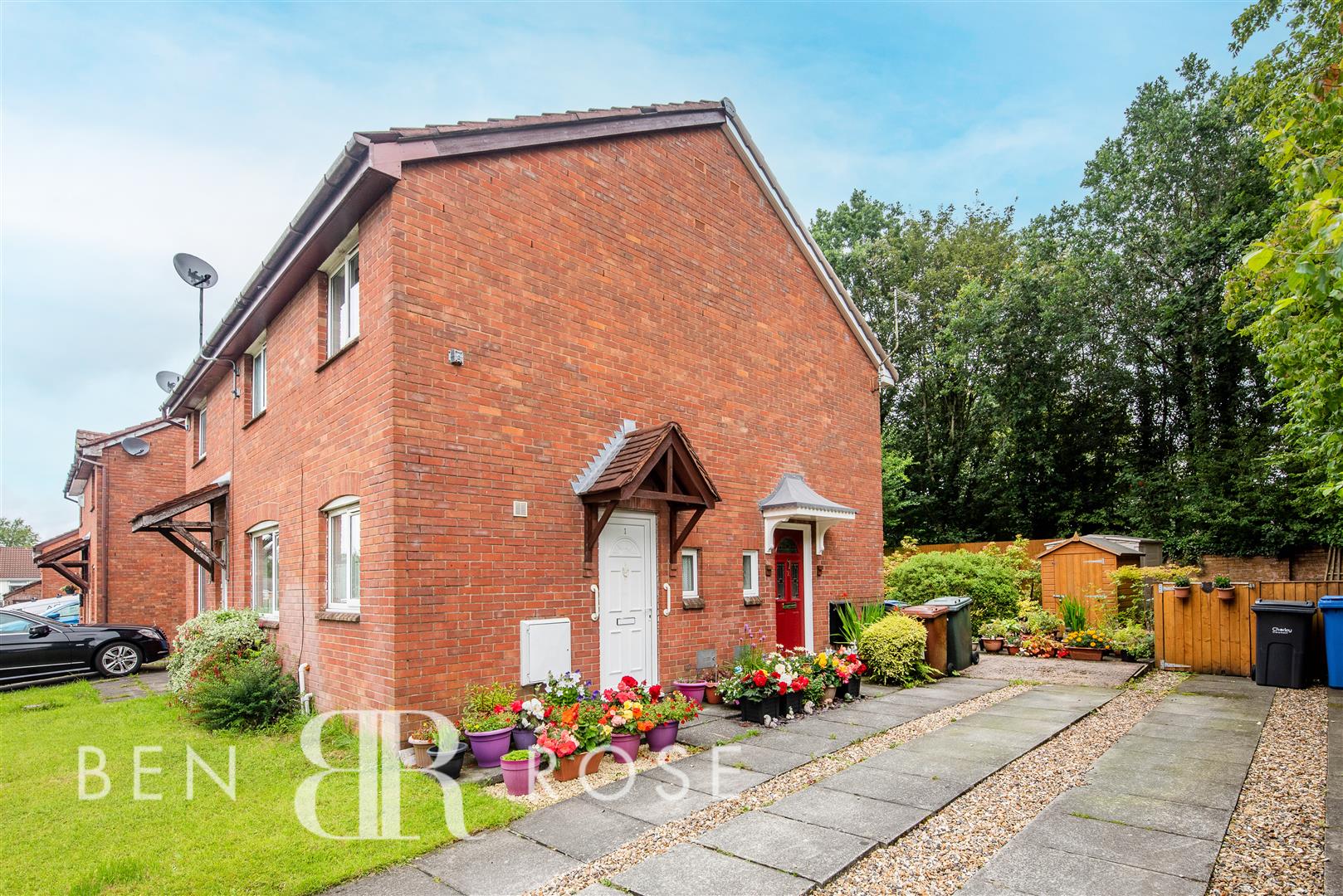 Property in The Oaks, Chorley, PR7 3QT
