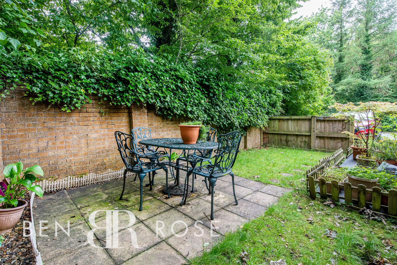 Property in The Oaks, Chorley, PR7 3QT