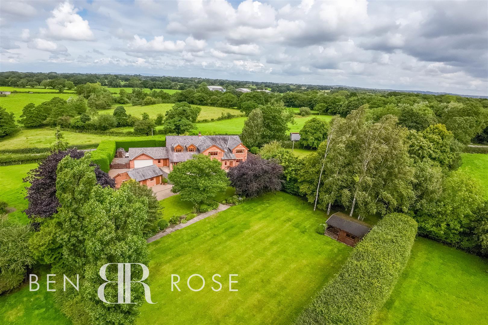 Property in Dawbers Lane, Euxton, Chorley, PR7 6EL