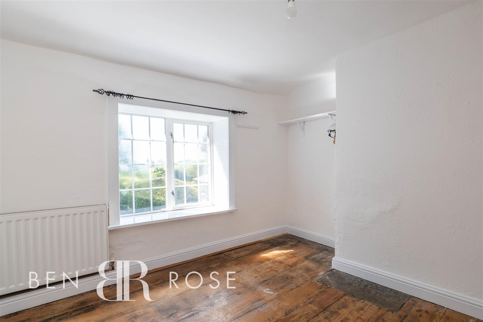 Property in Chorley Road, Withnell, Chorley, PR6 8JD