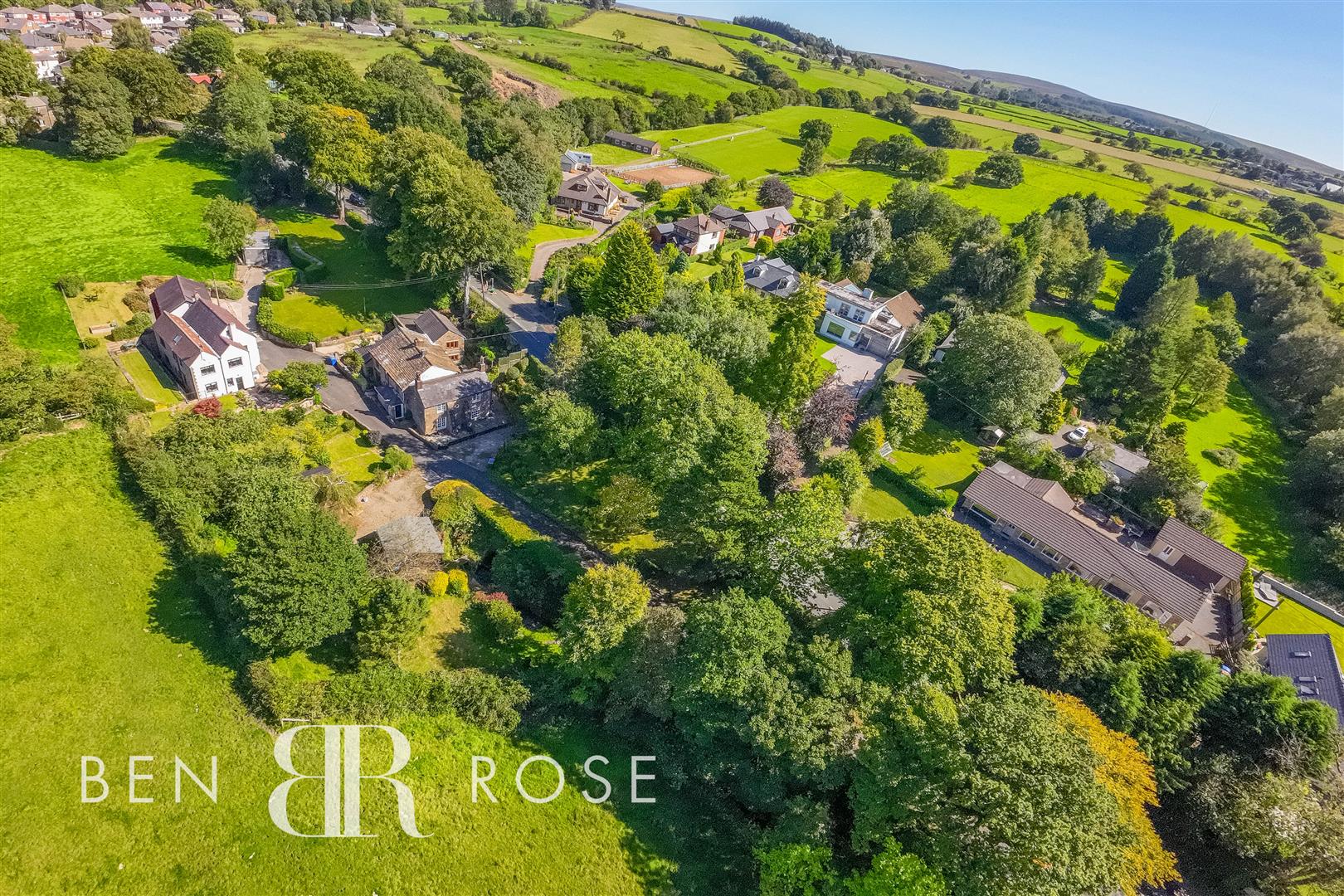 Property in Chorley Road, Withnell, Chorley, PR6 8JD