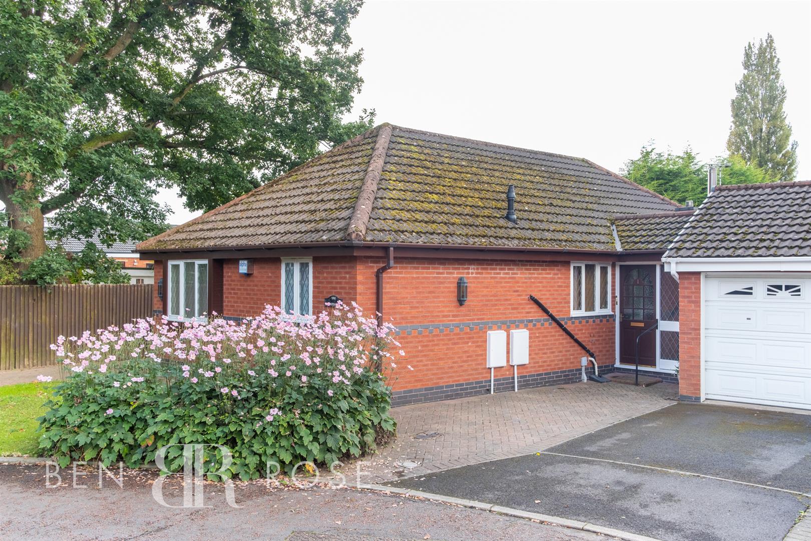 Property in Orchard Close, Euxton, Chorley, Lancashire, PR7 6LU