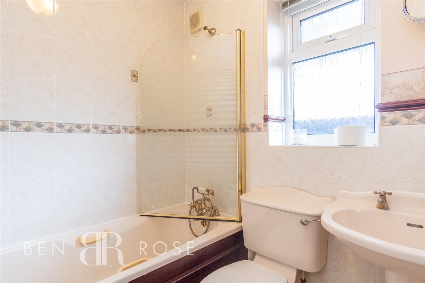 Property in Orchard Close, Euxton, Chorley, Lancashire, PR7 6LU