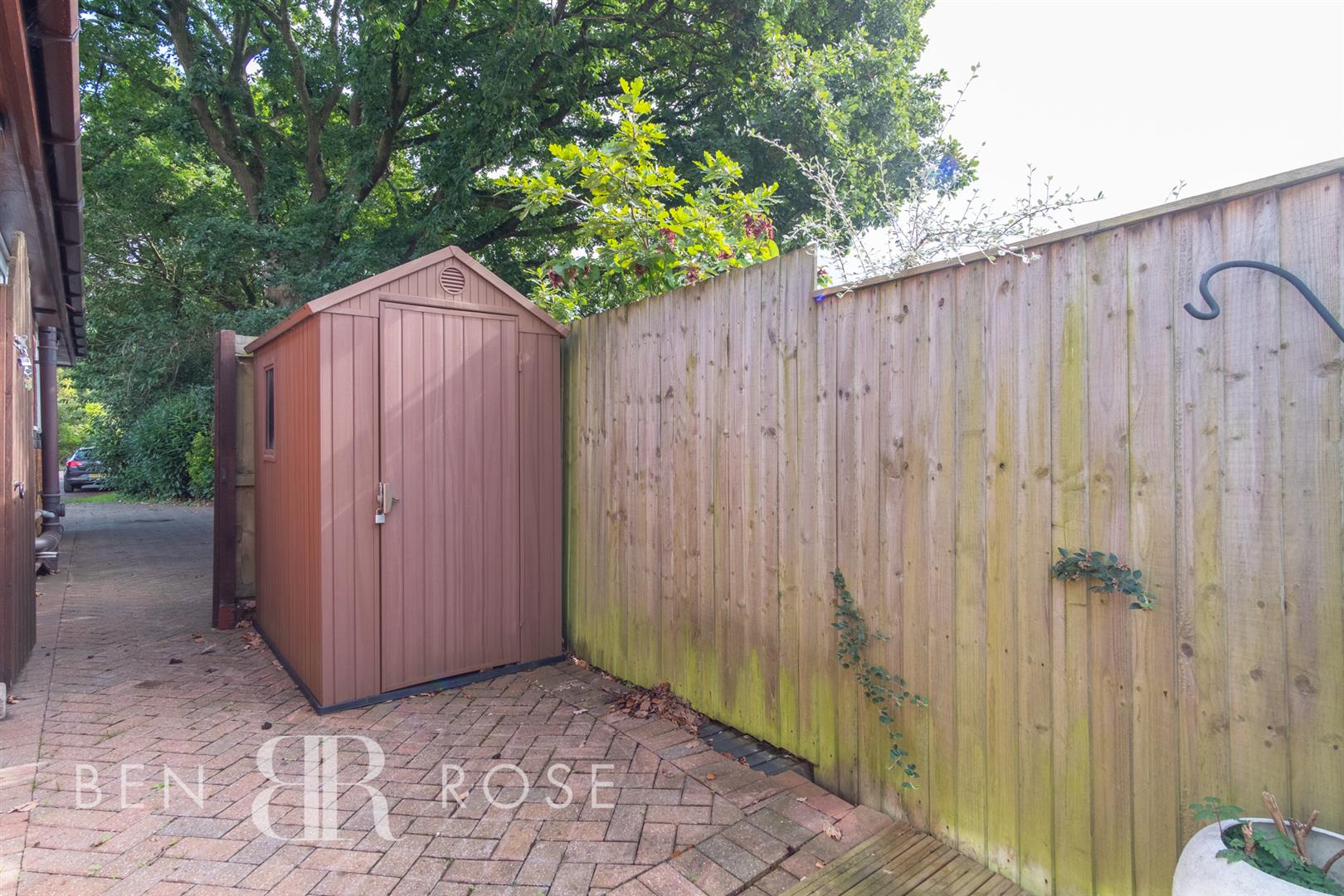 Property in Orchard Close, Euxton, Chorley, Lancashire, PR7 6LU