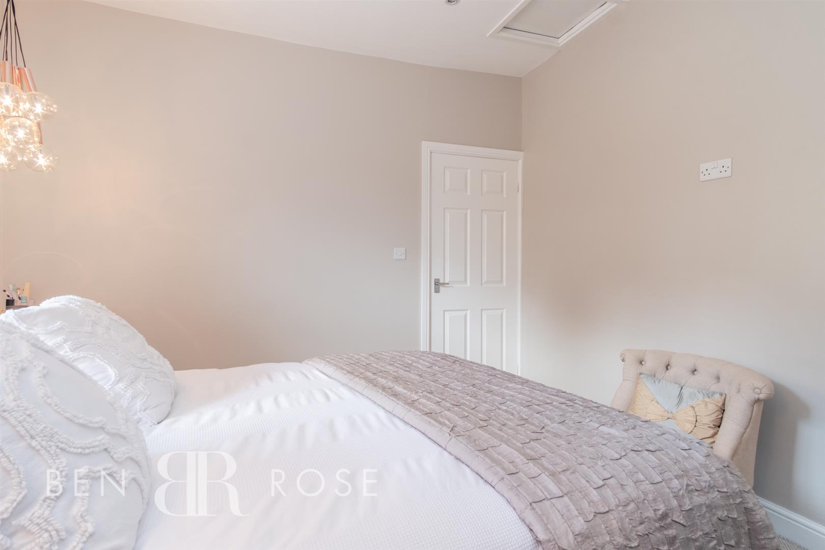 Property in Chorley Old Road, WhittleLeWoods, Chorley, Lancashire