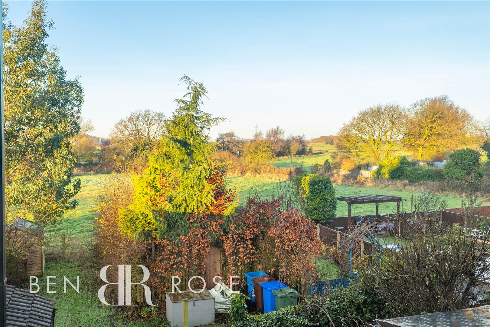 Property in Preston Road, Coppull, Chorley, Lancashire, PR7 5ED