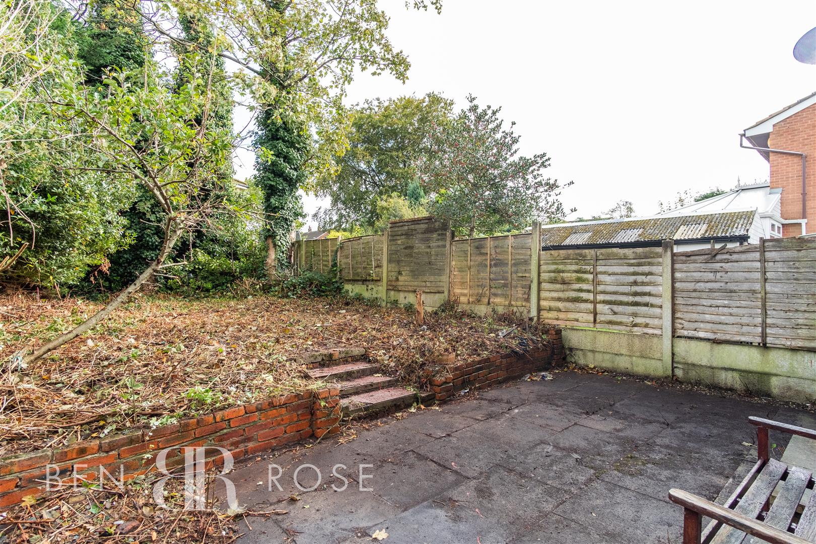 Property in Long Meadows, Chorley, PR7 2YB