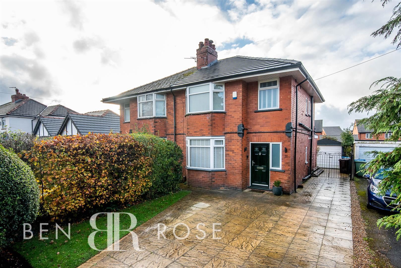 Property in Pepper Lane, Standish, Wigan, WN6 0PX