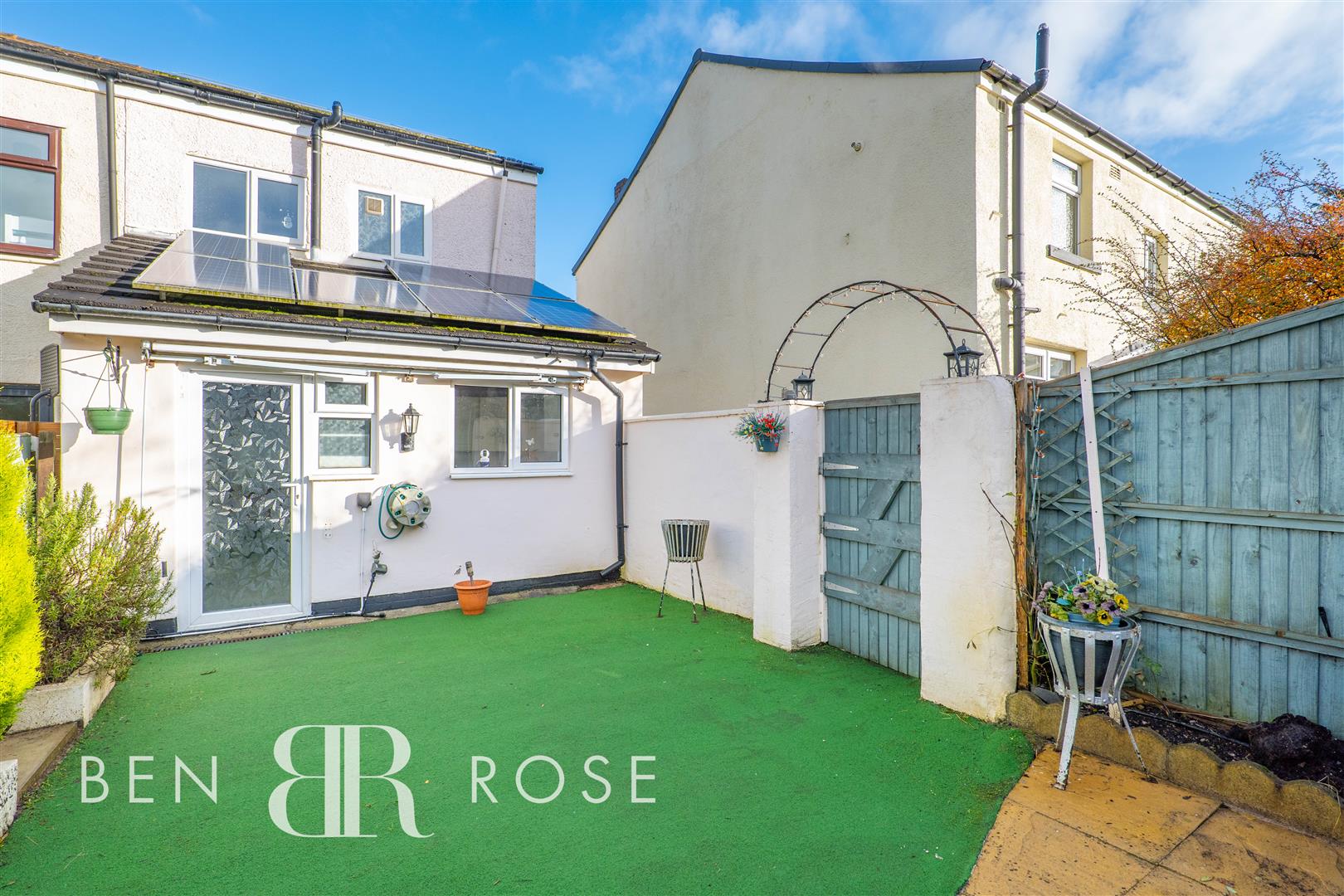 Property in Jolly Tar Lane, Coppull, Chorley, PR7 4BH