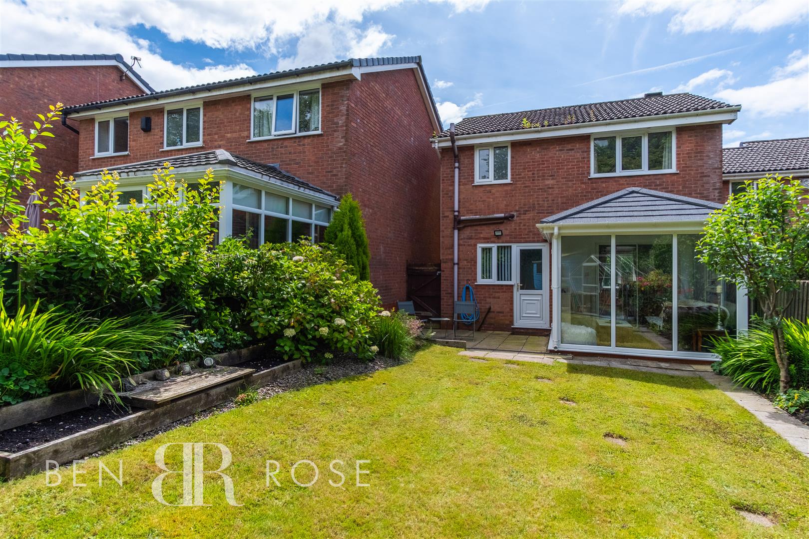 Property in Wilderswood Close, WhittleLeWoods, Chorley, Lancashire