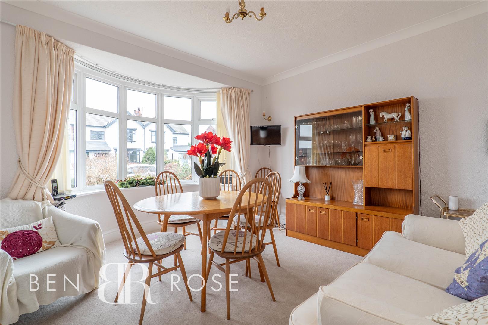 Property in Milton Grove, Wigan, WN1 2PG