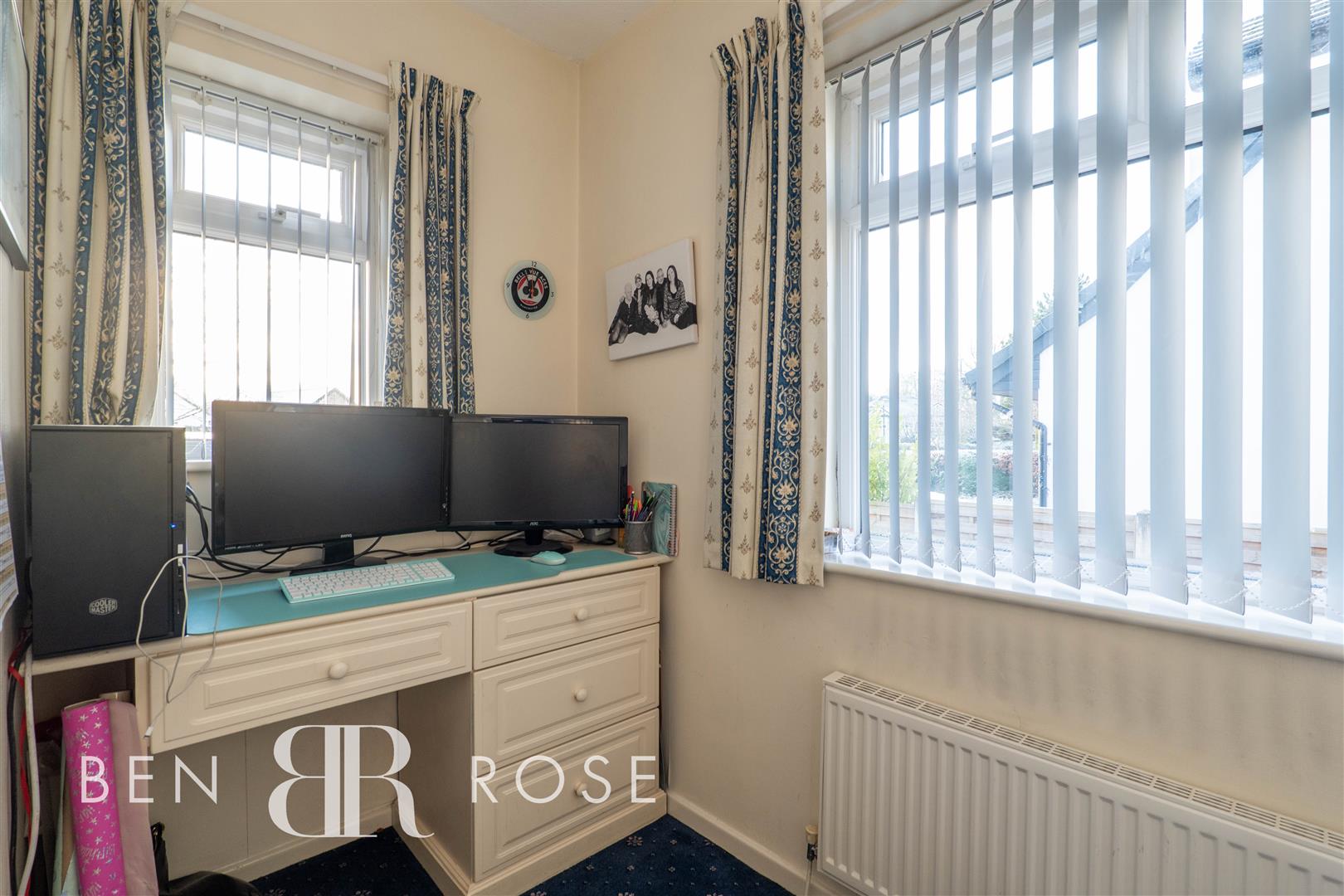 Property in Washington Lane, Euxton, Chorley, Lancashire, PR7 6DE
