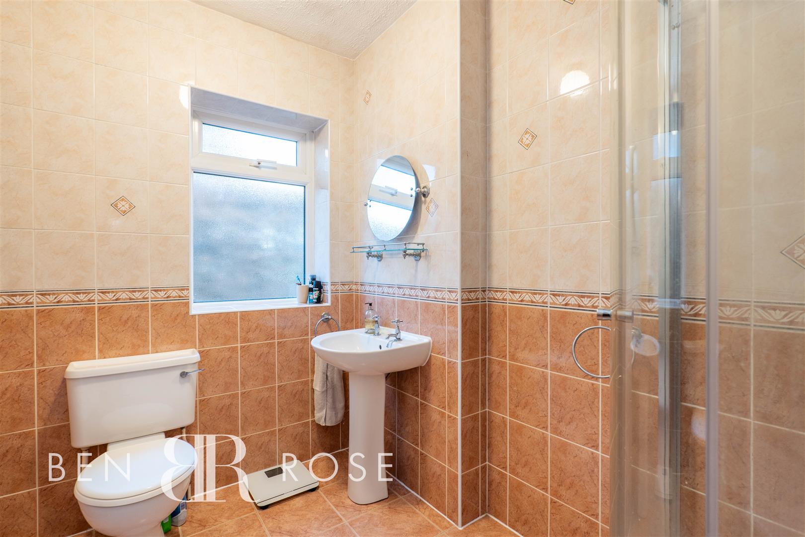 Property in Washington Lane, Euxton, Chorley, Lancashire, PR7 6DE