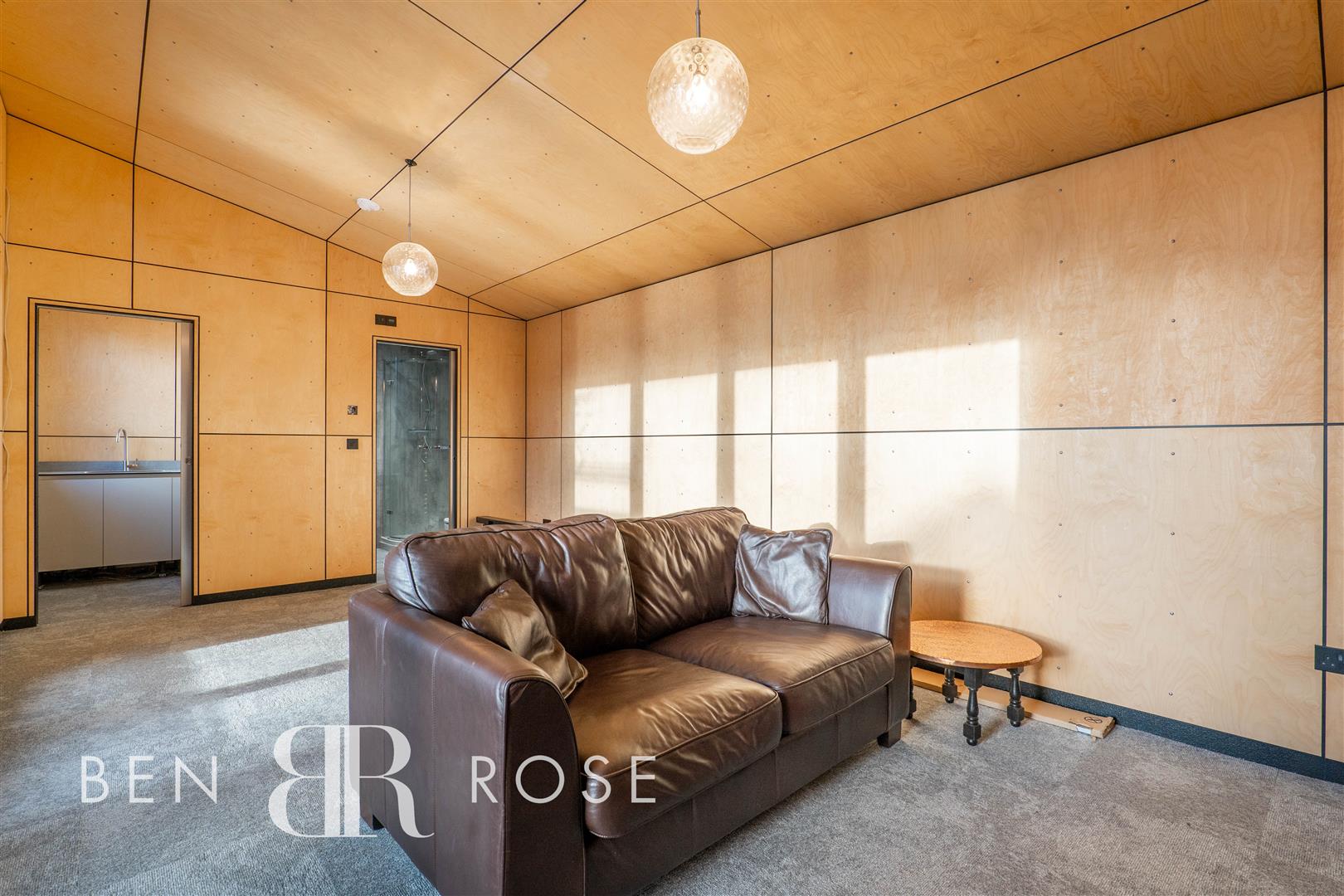 Property in Washington Lane, Euxton, Chorley, Lancashire, PR7 6DE