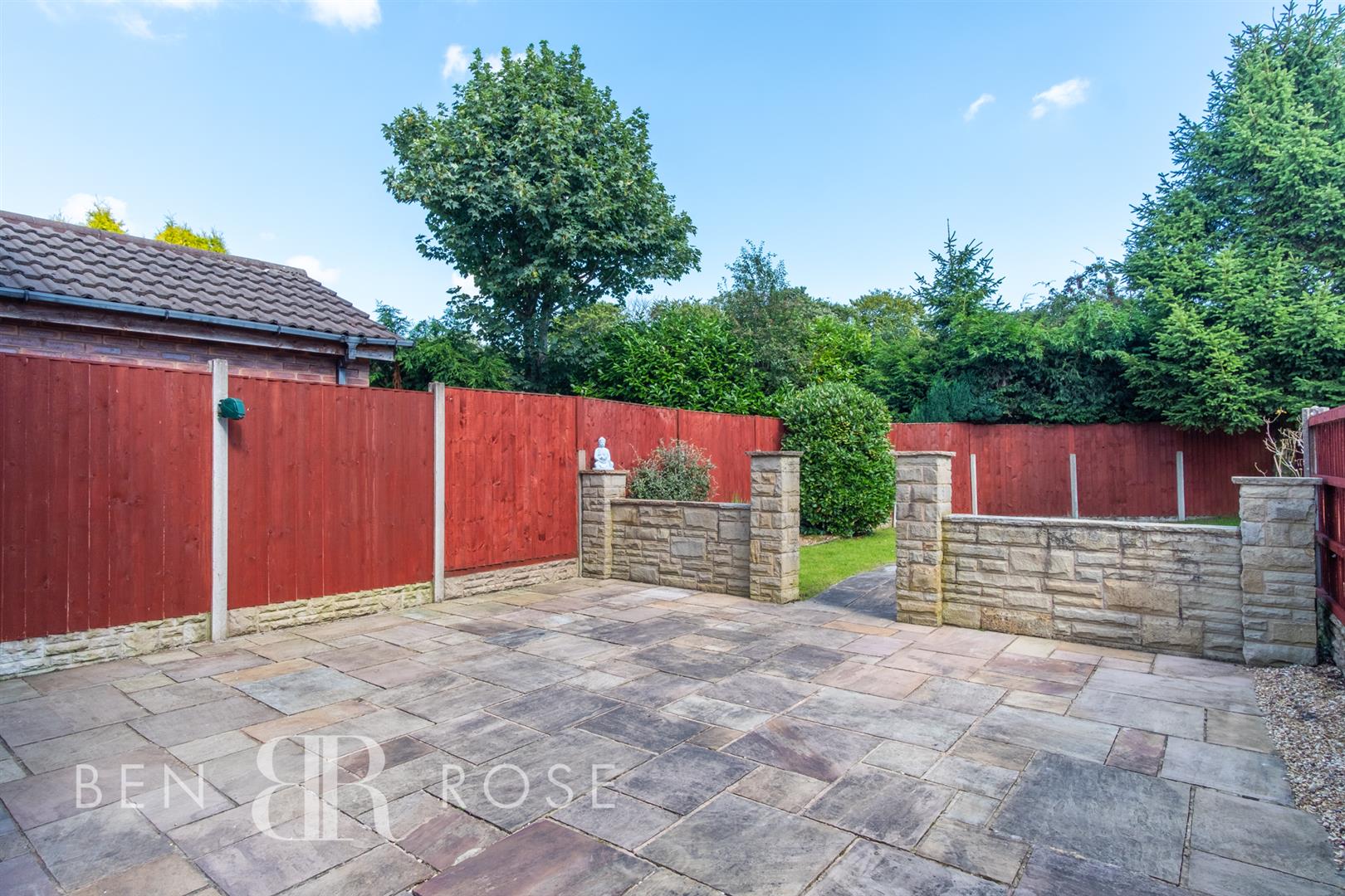 Property in Kiln Croft, ClaytonLeWoods, Chorley, PR6 7UA