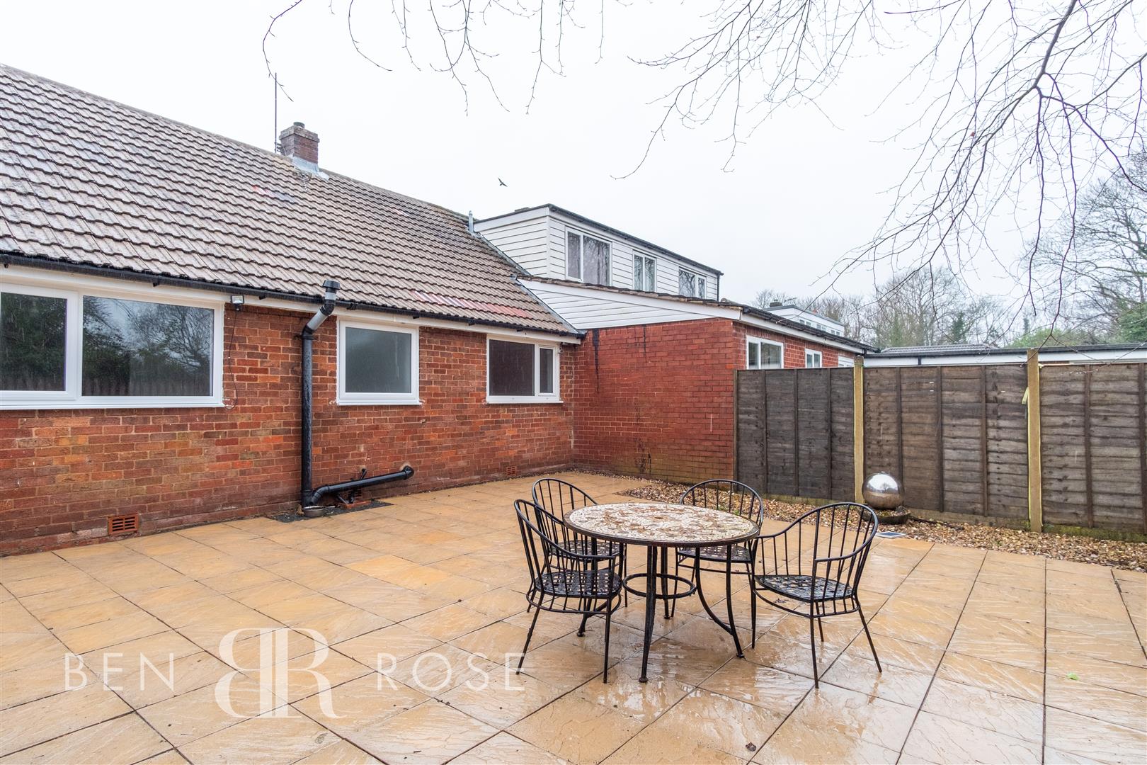 Property in Tristan Avenue, Walmer Bridge, Preston, PR4 5GL