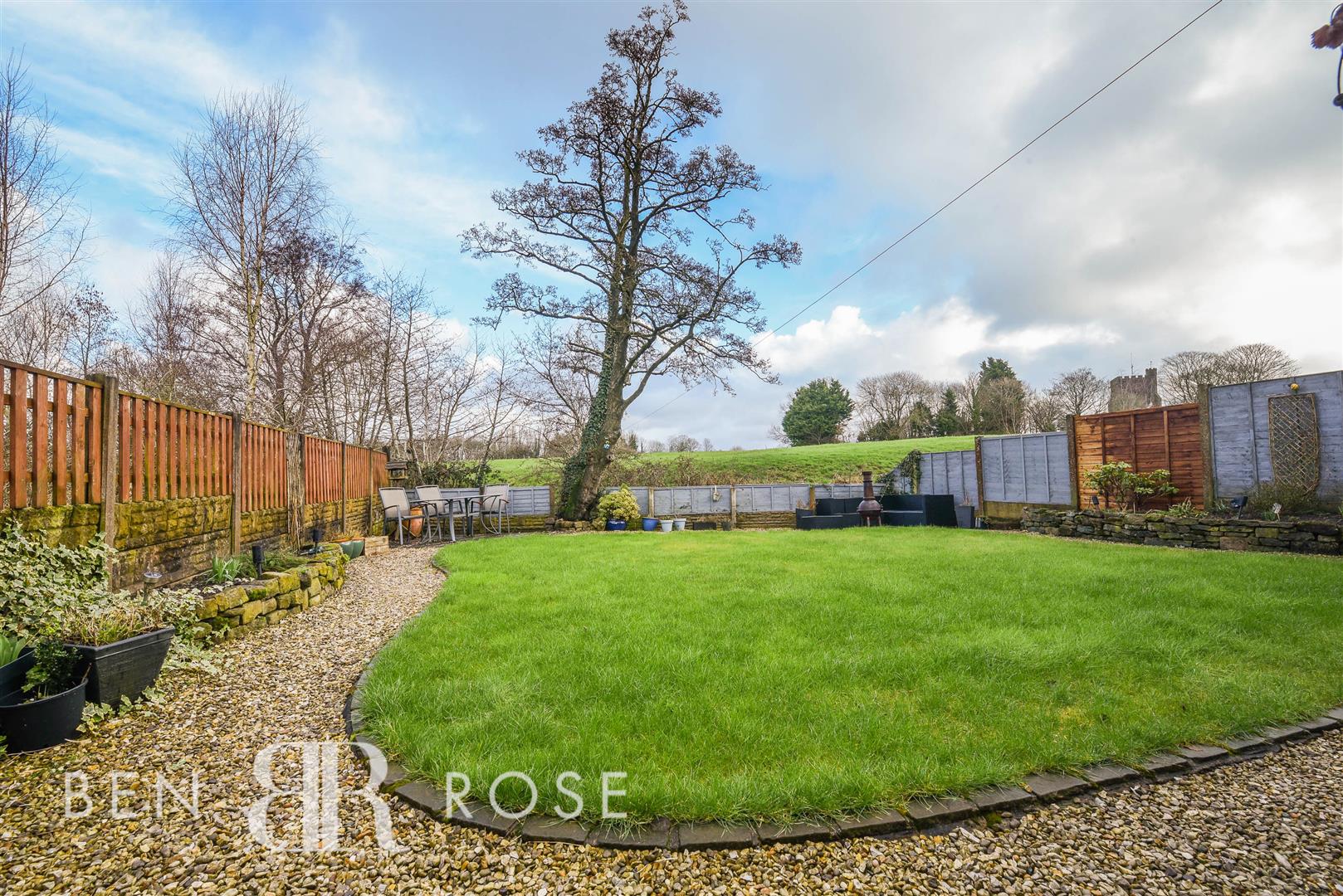 Property in Tanyard Close, Coppull, Chorley, Lancashire, PR7 5BT