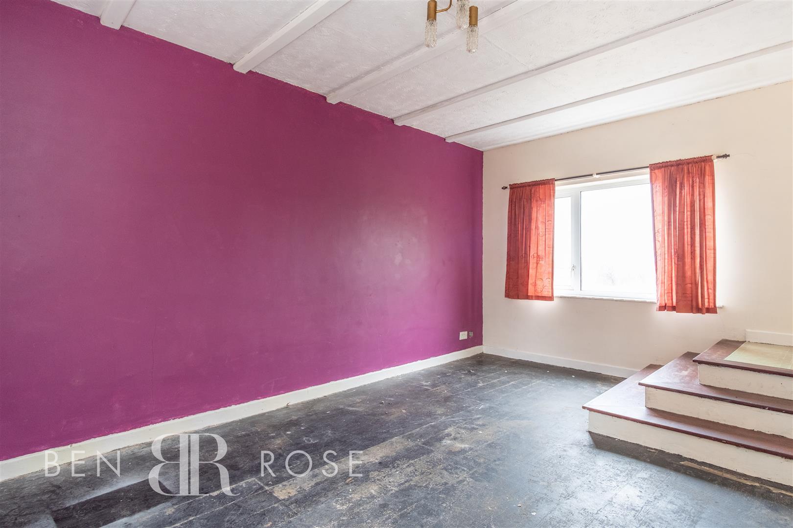 Property in Langdale Grove, WhittleLeWoods, Chorley, PR6 7NU