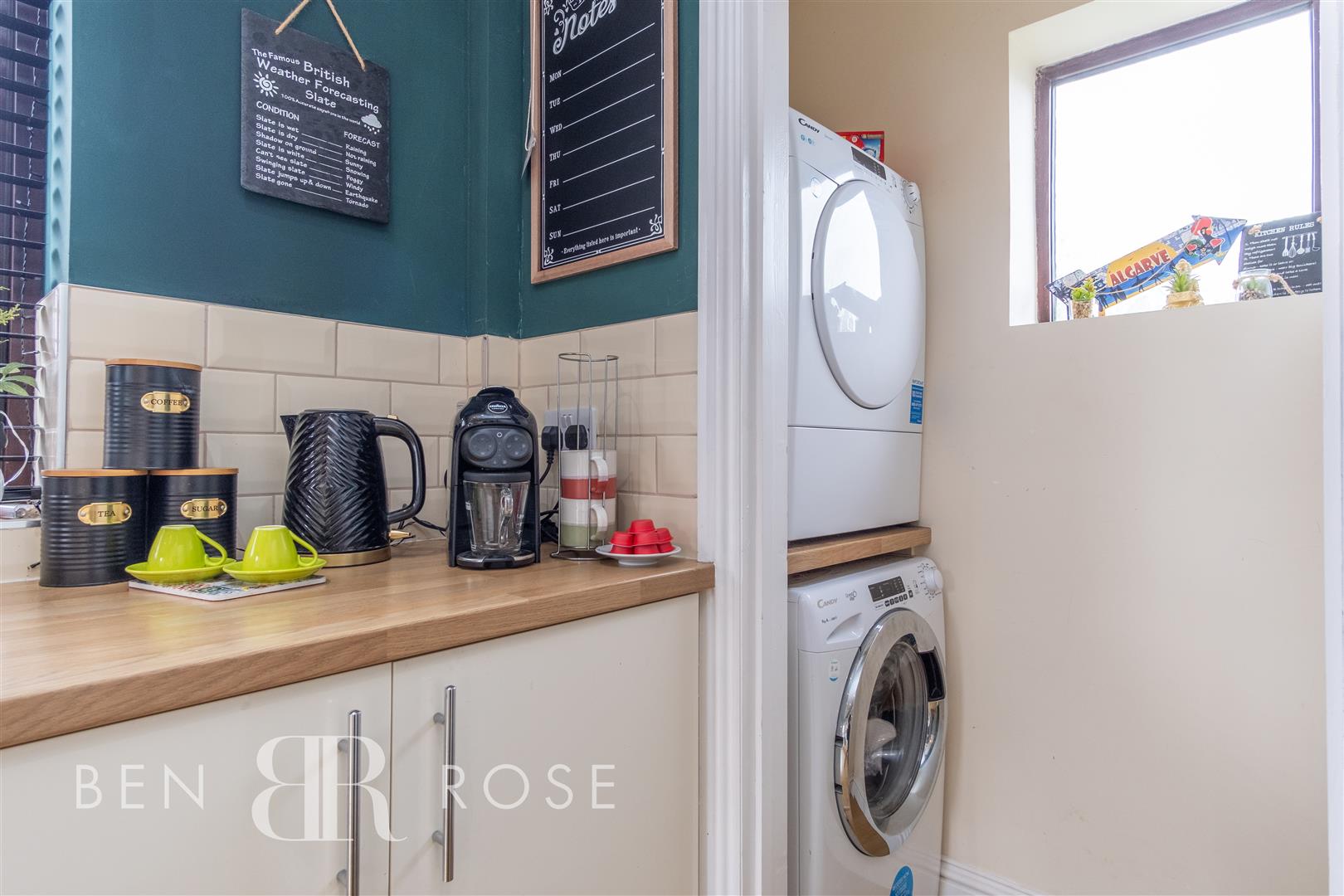 Property in Barnside, Euxton, Chorley, Lancashire, PR7 6AJ