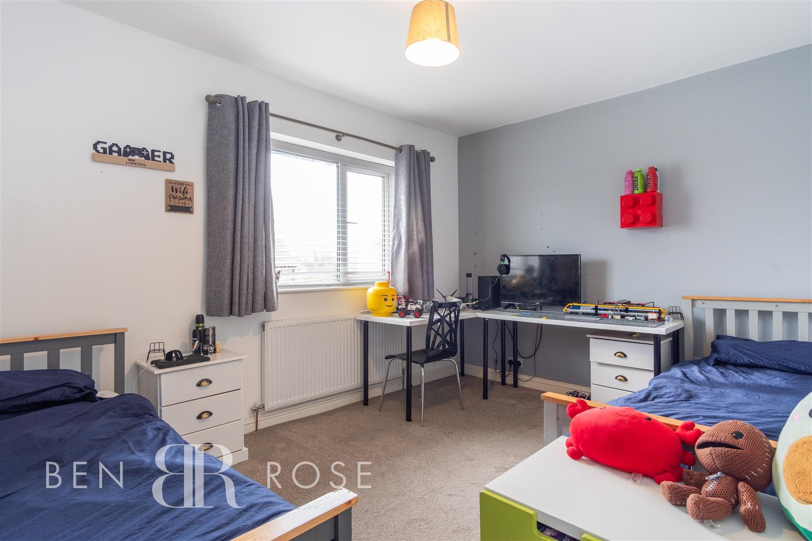 Property in Barnside, Euxton, Chorley, Lancashire, PR7 6AJ