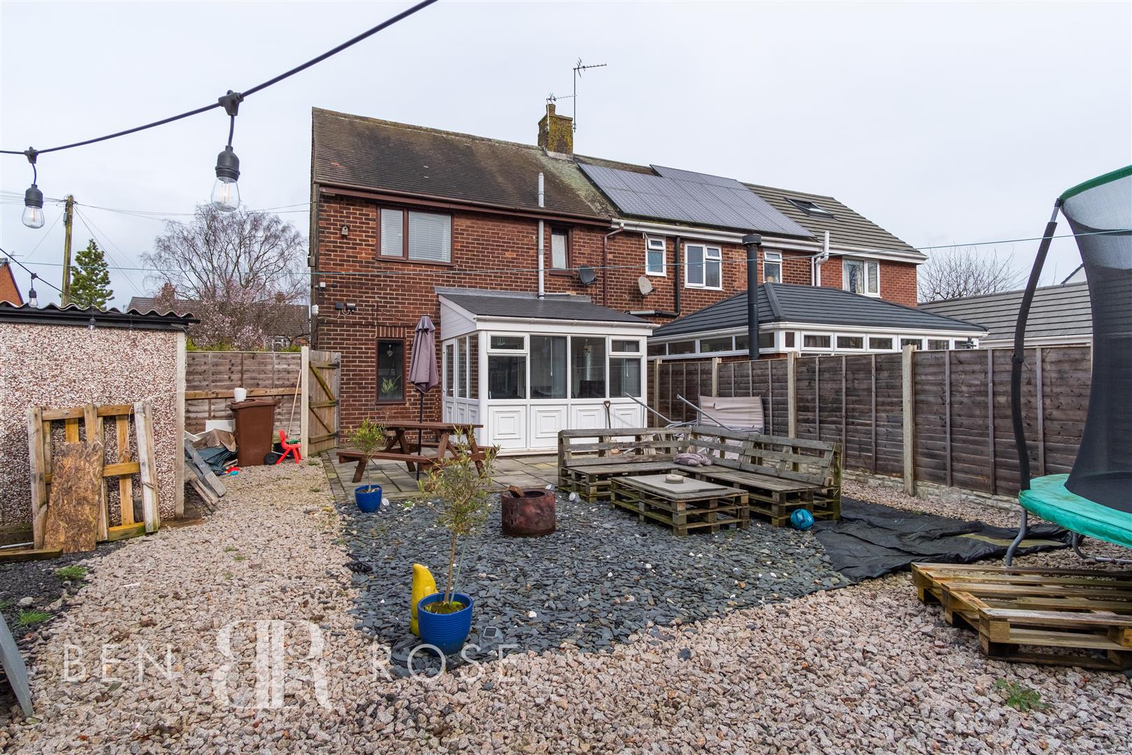 Property in Barnside, Euxton, Chorley, Lancashire, PR7 6AJ