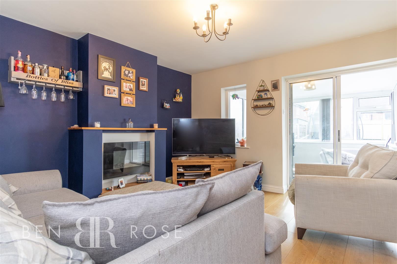 Property in Barnside, Euxton, Chorley, Lancashire, PR7 6AJ