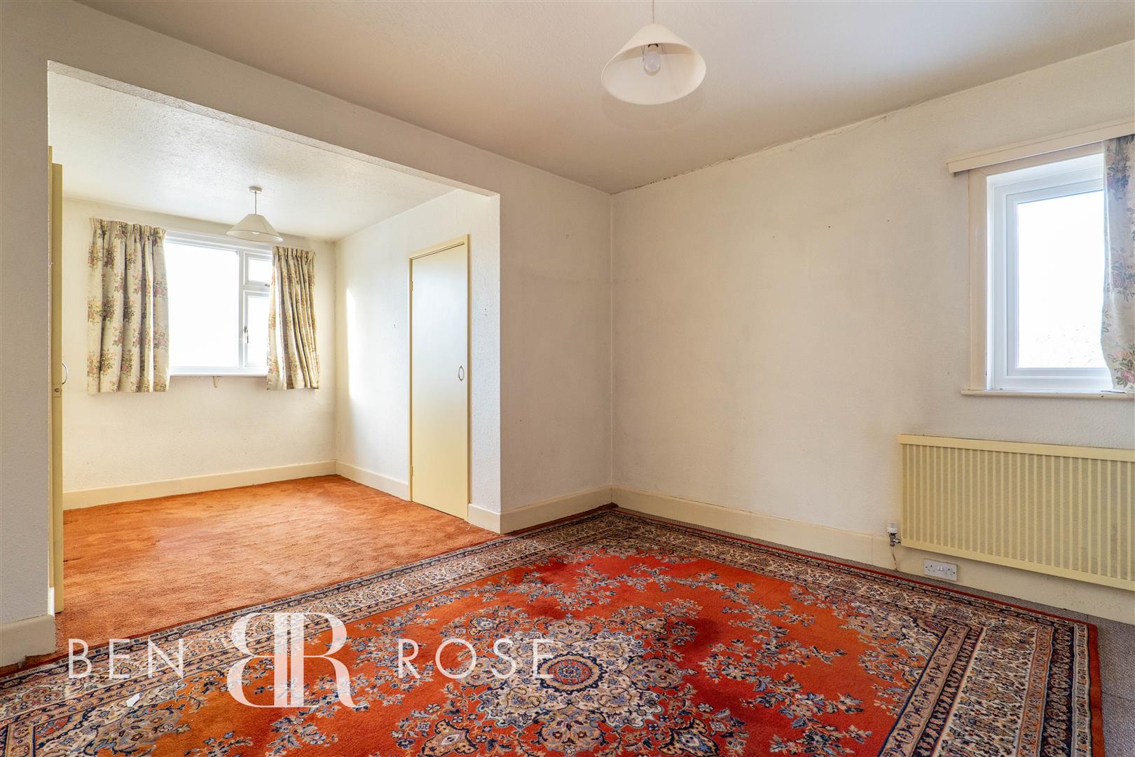 Property in Blackburn Road, Higher Wheelton, Chorley, PR6 8HL