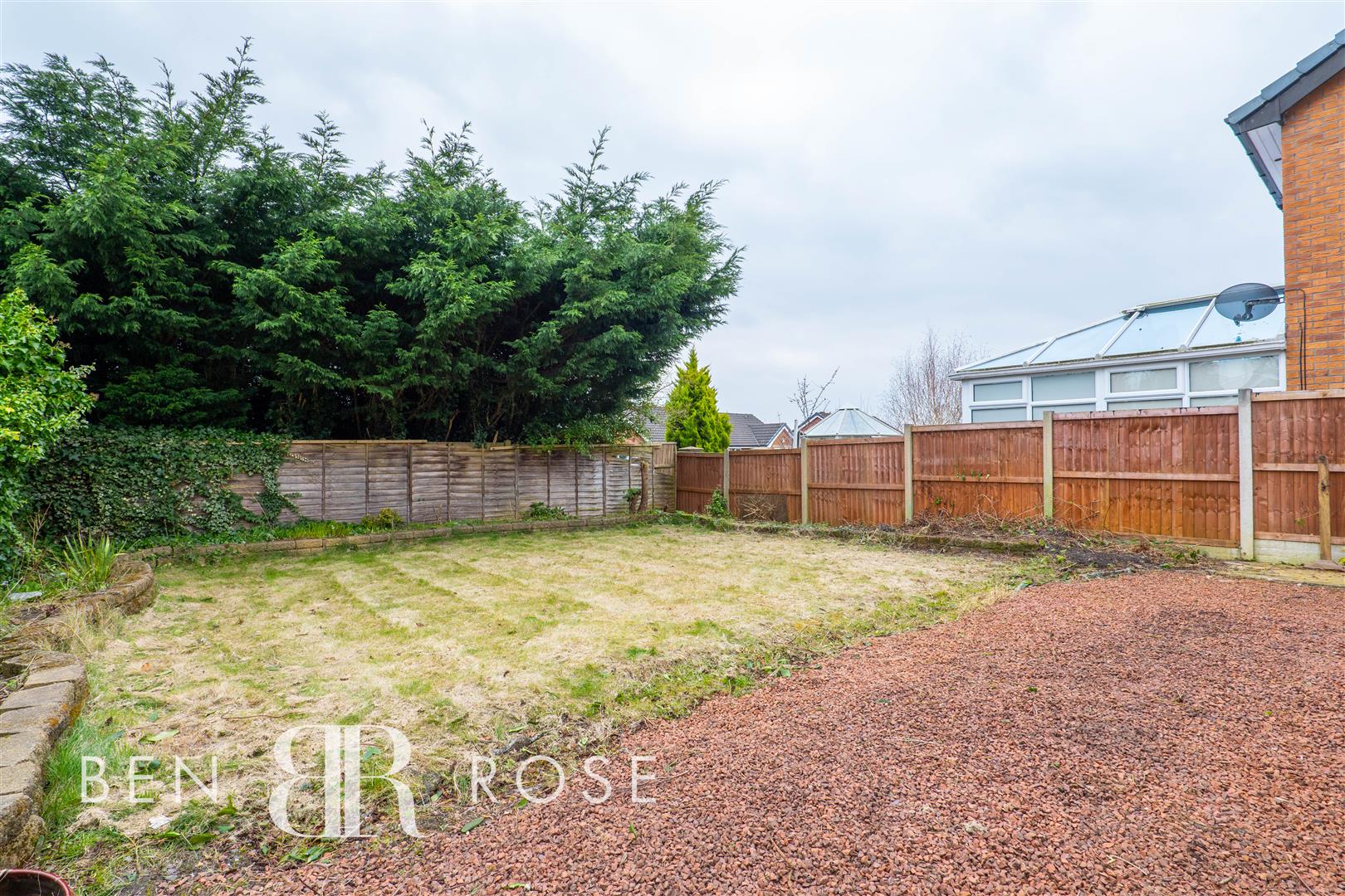 Property in Bracken Close, Chorley, PR6 0EJ