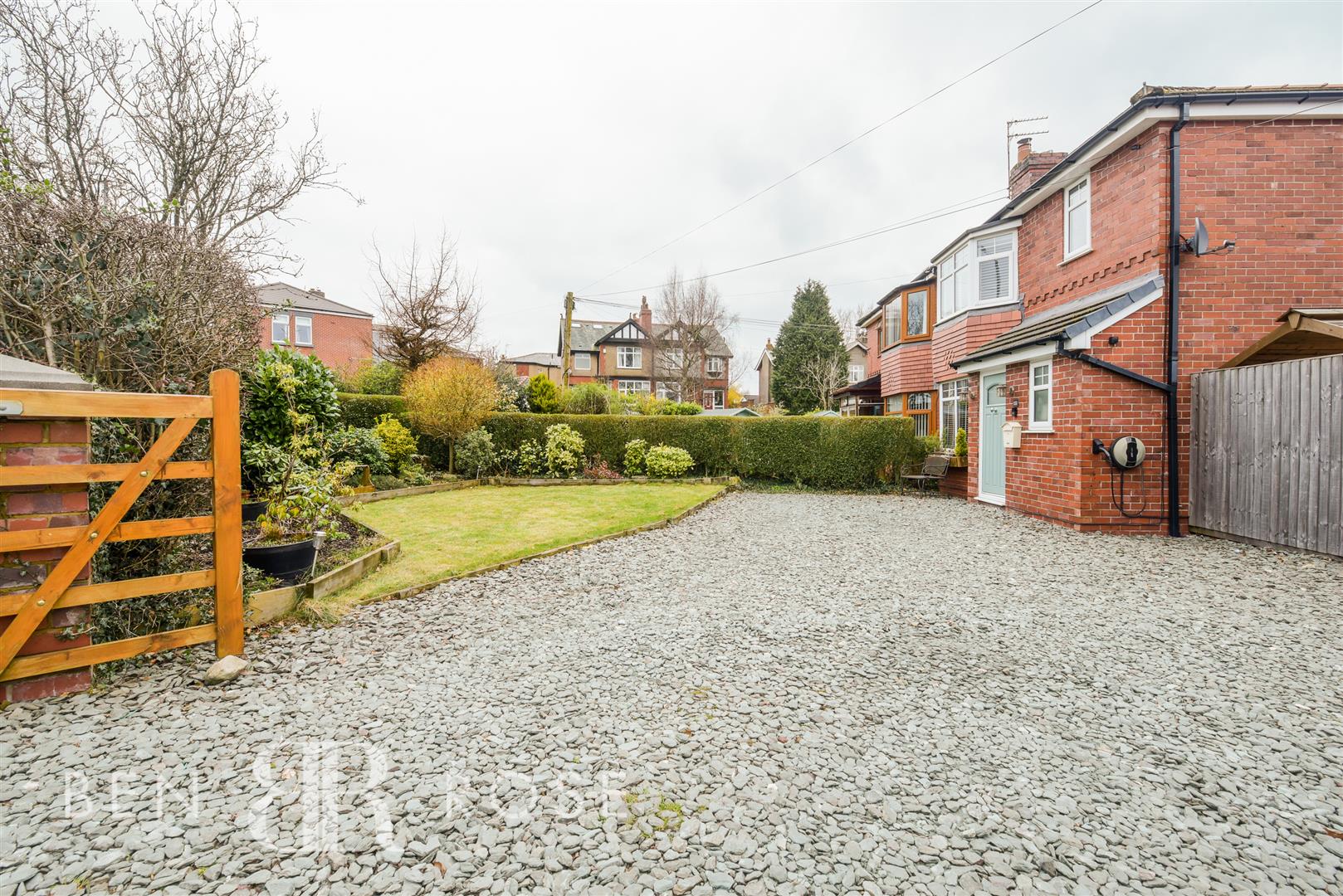 Property in Bolton Road, Chorley, Lancashire, PR7 3AY