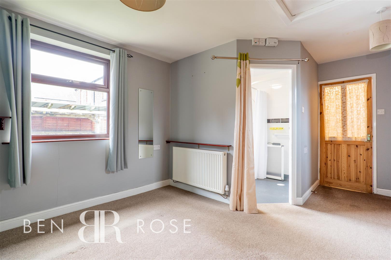 Property in Highfield Road South, Chorley, Lancashire, PR7 1RB