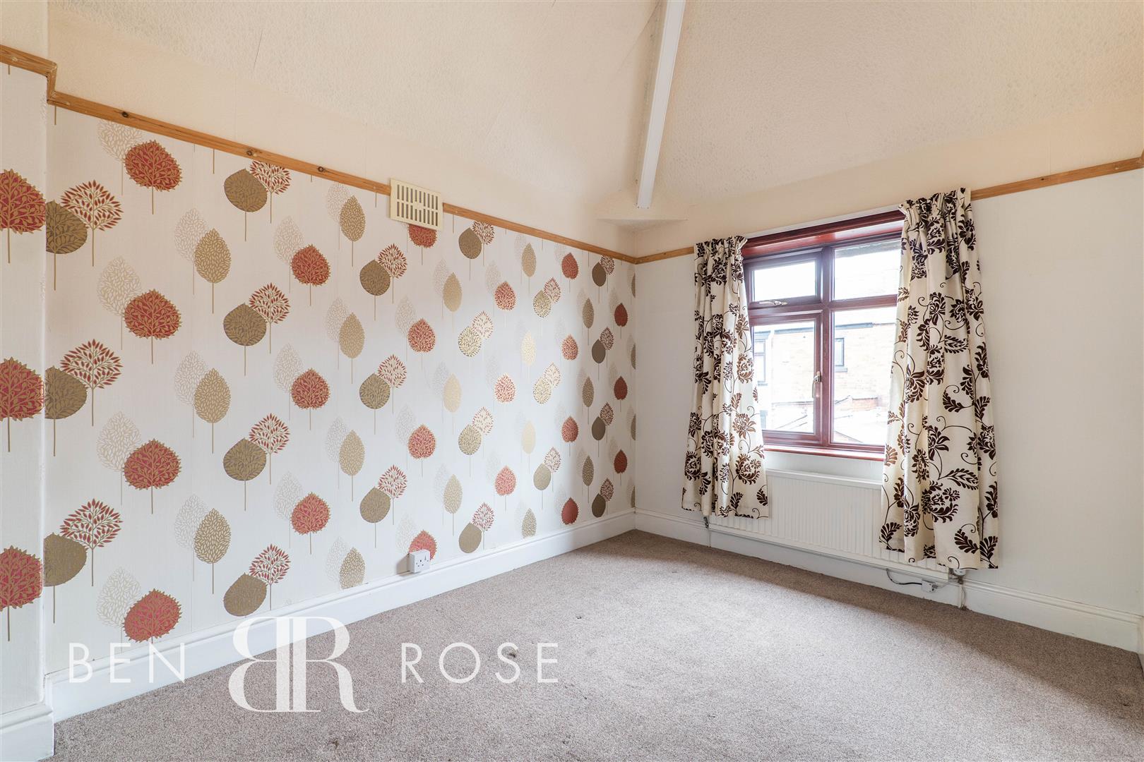 Property in Highfield Road South, Chorley, Lancashire, PR7 1RB