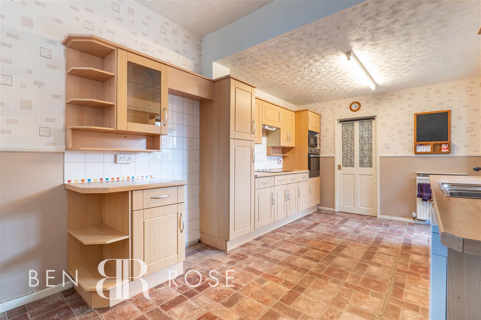 Property in Highfield Road South, Chorley, Lancashire, PR7 1RB