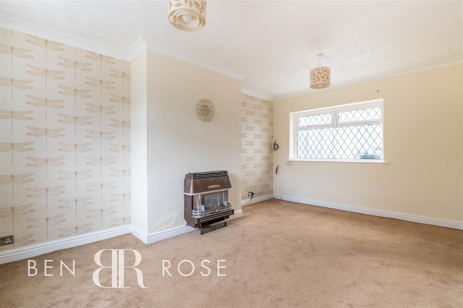 Property in Tansley Avenue, Coppull, Chorley, PR7 5DJ