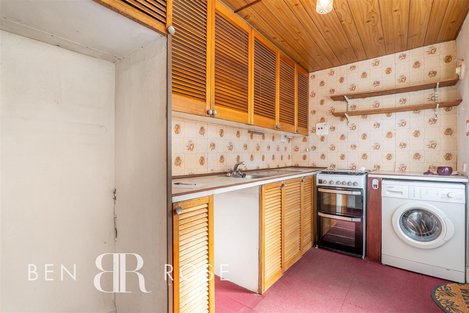 Property in Montcliffe Road, Chorley, PR6 0EW