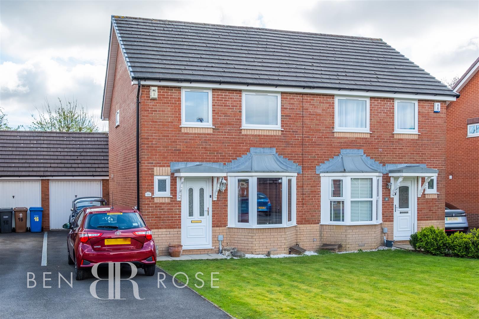 Property in Mile Stone Meadow, Euxton, Chorley, Lancashire, PR7 6FD