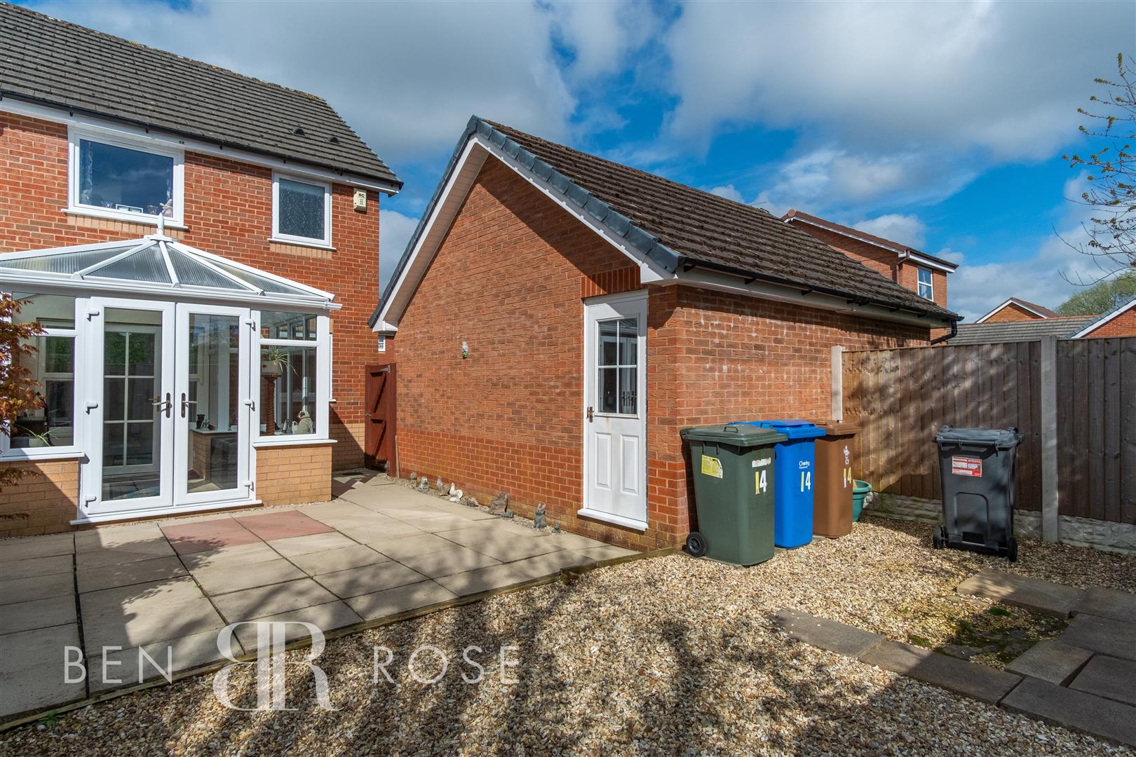 Property in Mile Stone Meadow, Euxton, Chorley, Lancashire, PR7 6FD
