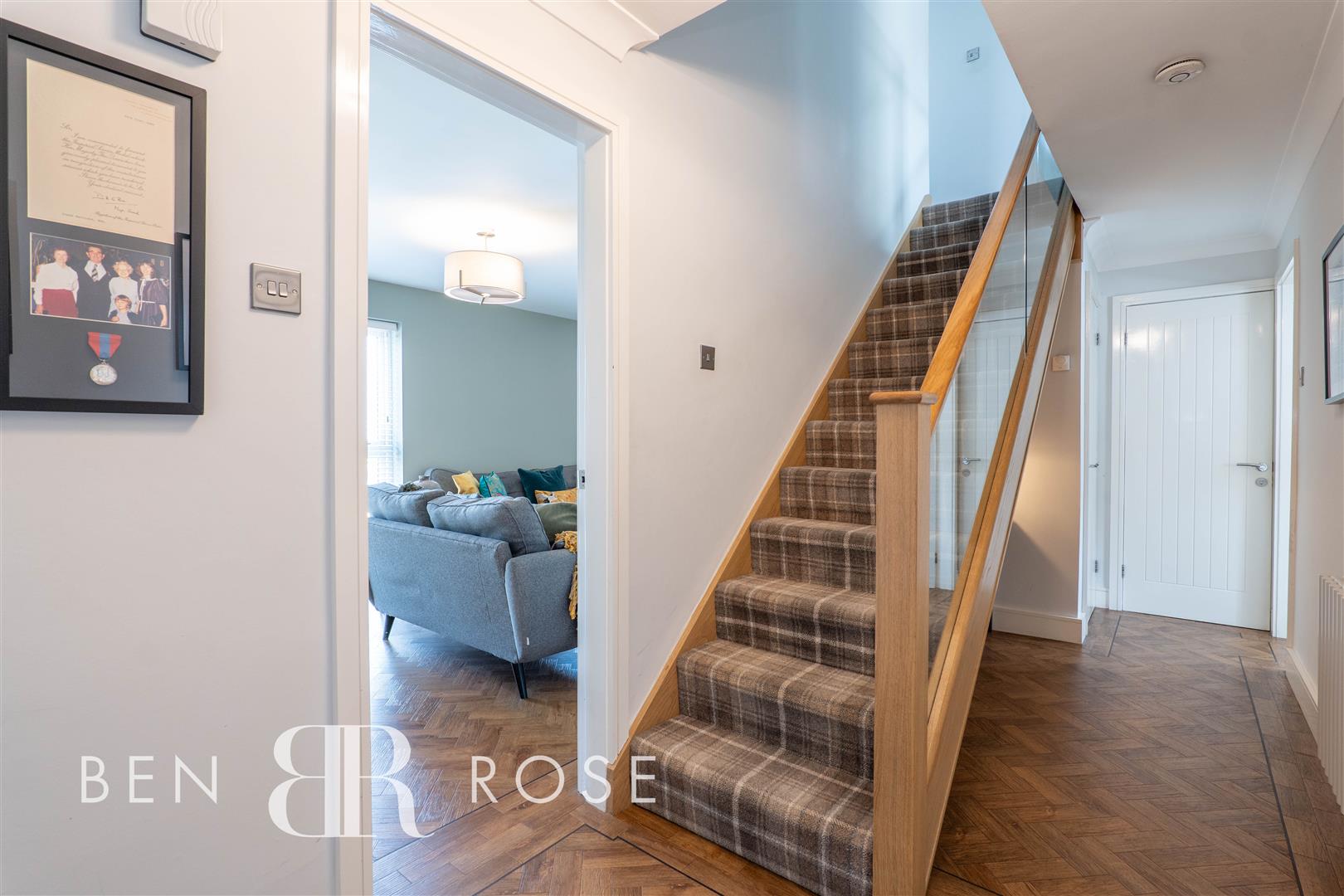 Property in Blackburn Road, Chorley, Lancashire, PR6 8TL