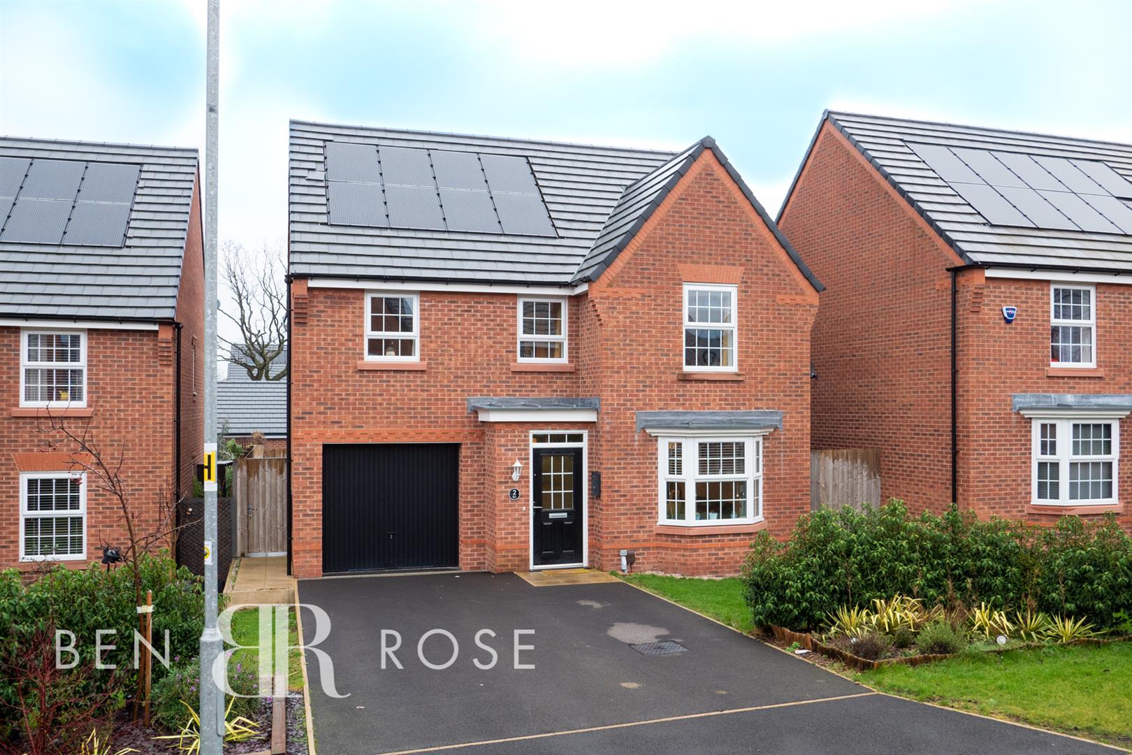 Property in Mercia Grove, Leyland, Lancashire, PR25 5AE