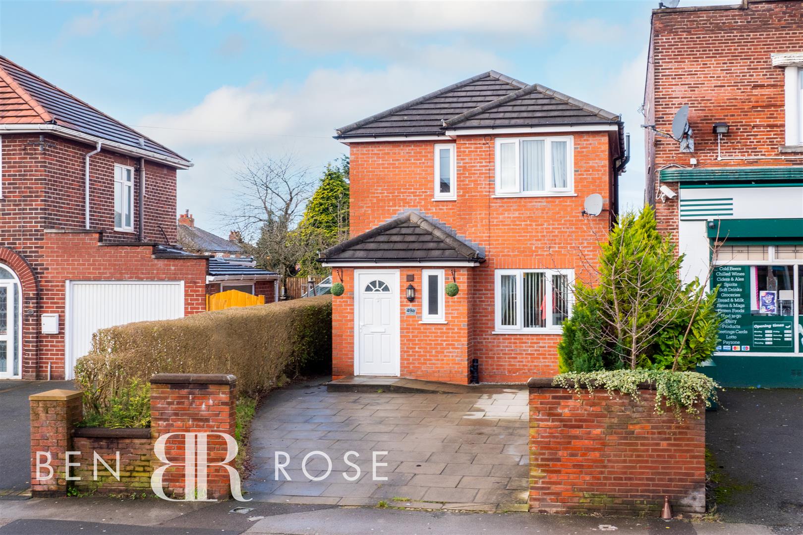 Property in Canberra Road, Leyland, Lancashire, PR25 3ER