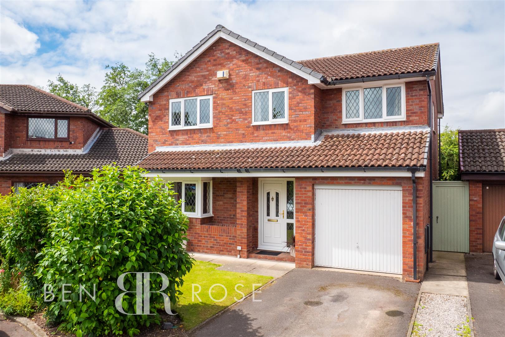 Property in Old School Close, Leyland, Lancashire, PR26 7SS