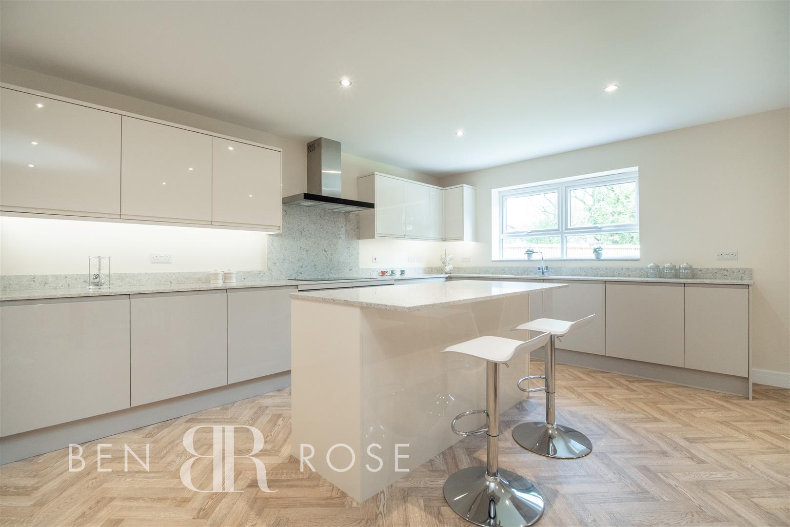 Property in Fossdale Moss, Leyland, Lancashire, PR26 7AT