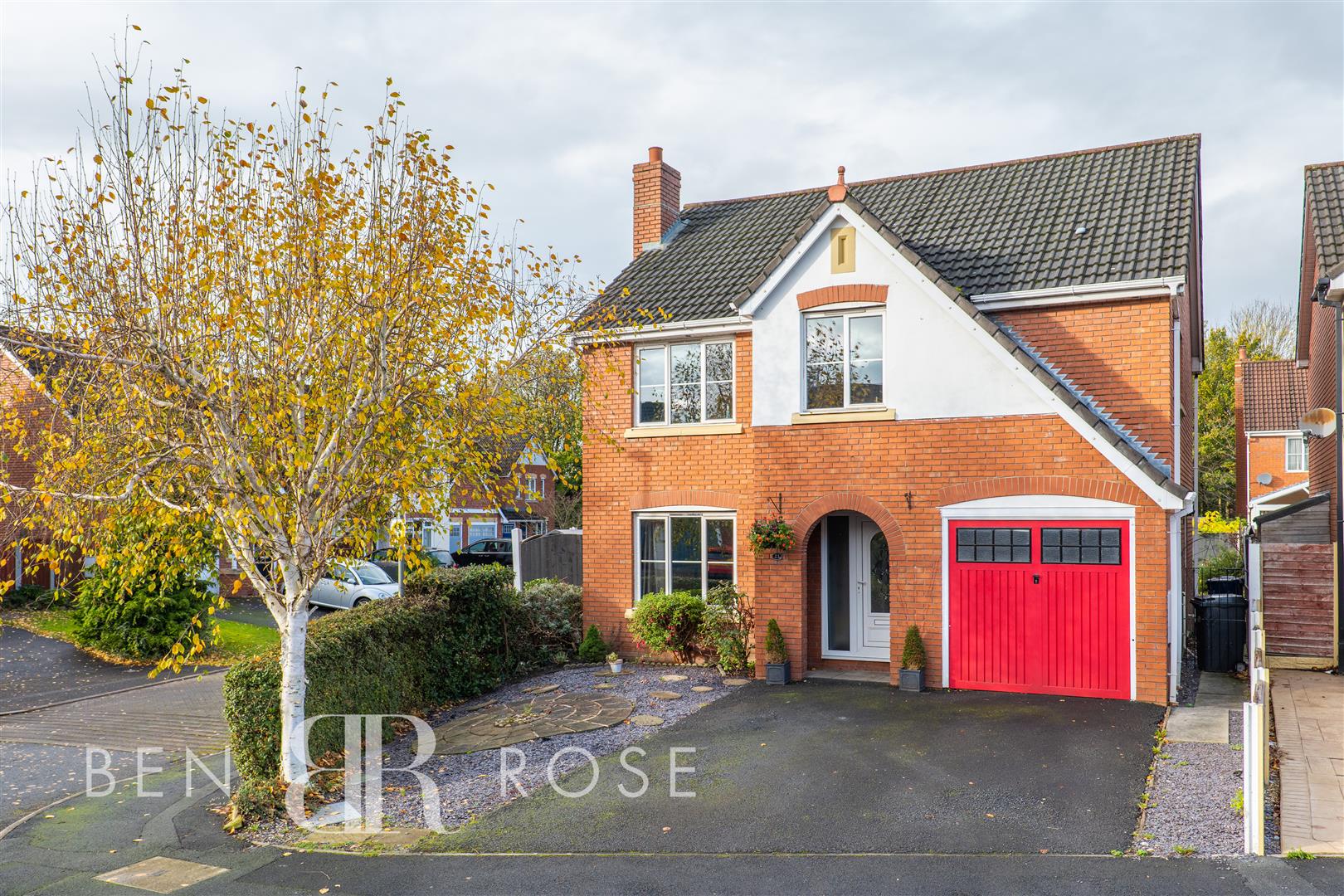 Property in Heatherleigh, Leyland, Lancashire, PR26 7QF