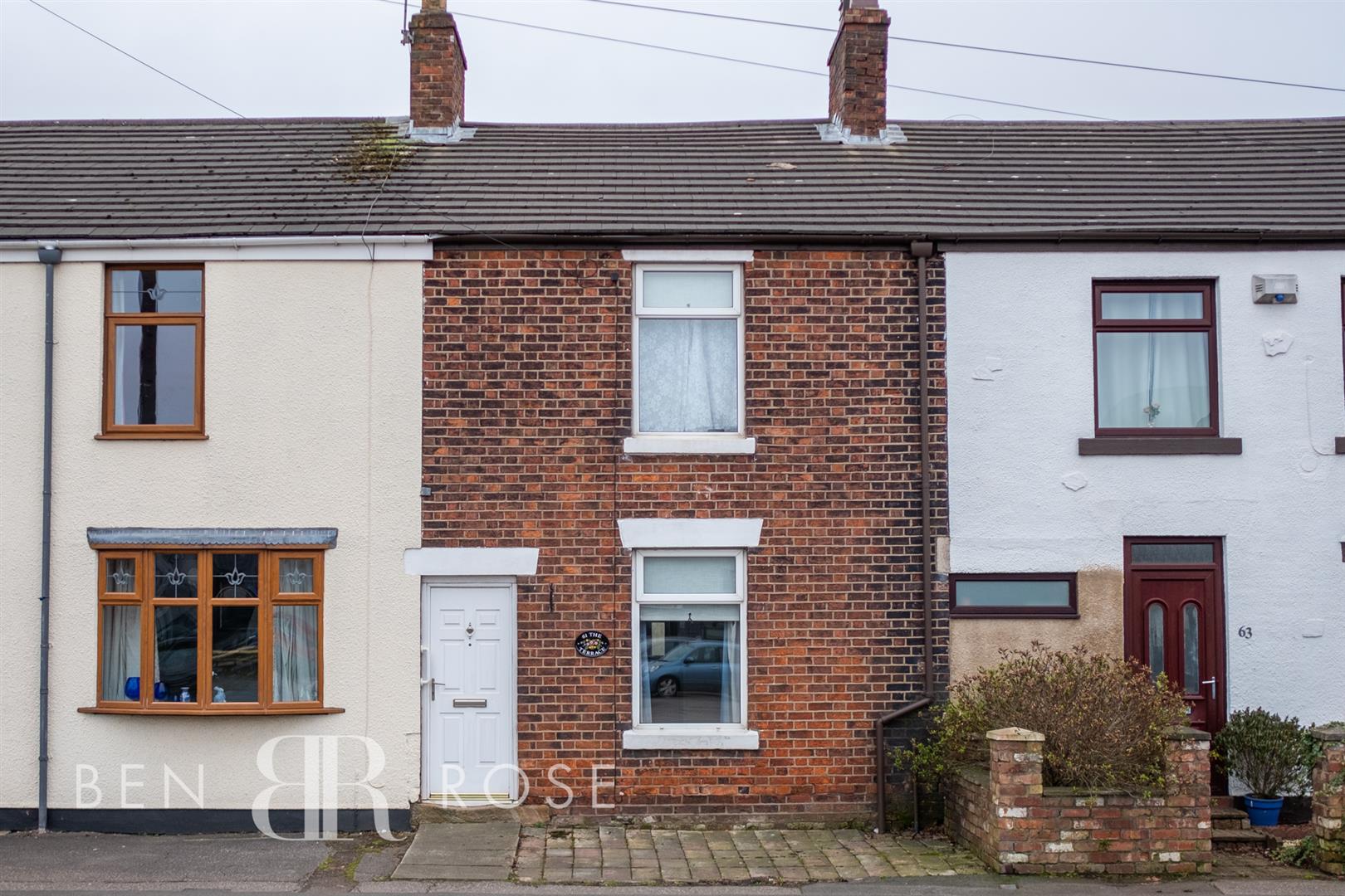 Property in Leyland Lane, Leyland, Lancashire, PR26 8HA