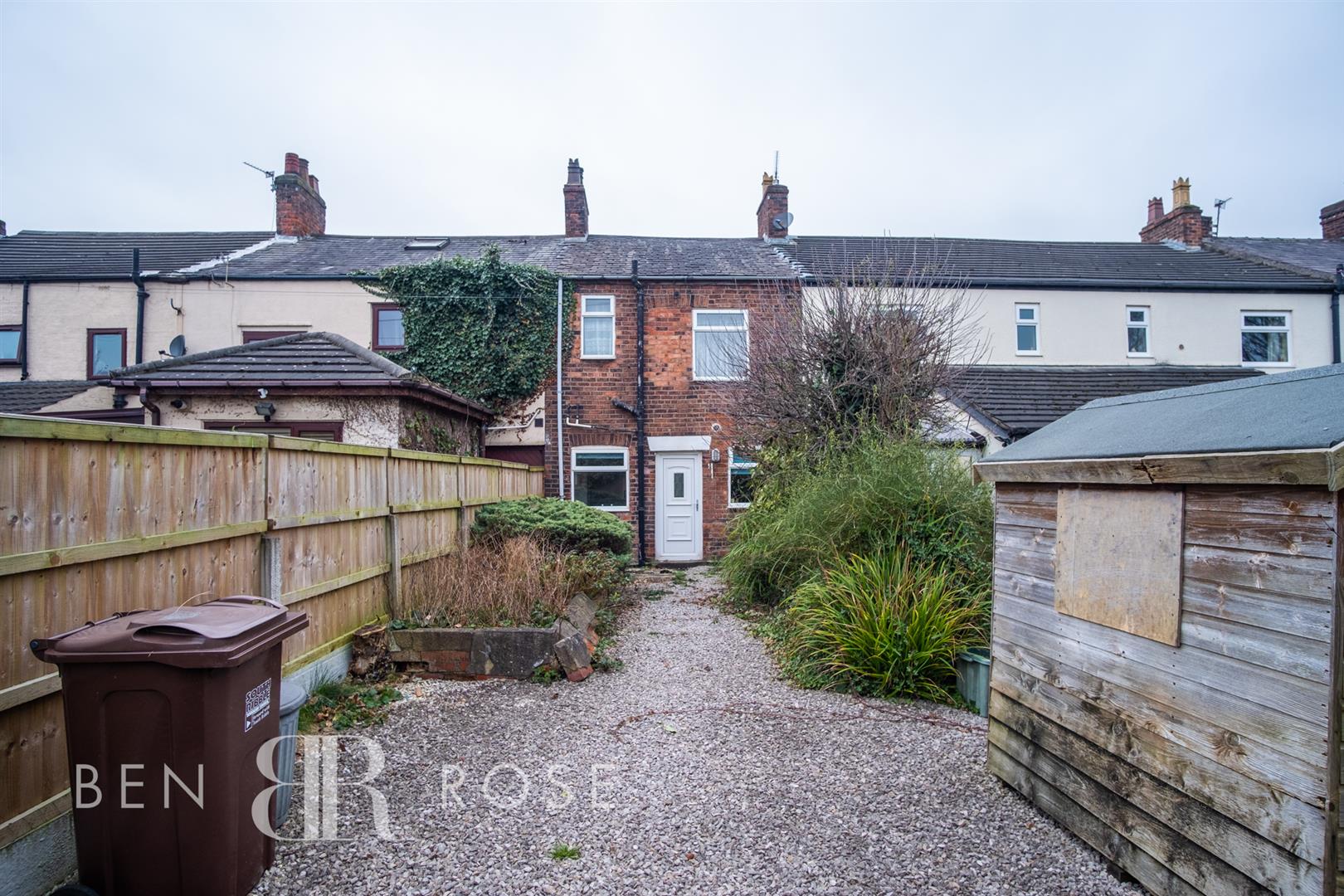 Property in Leyland Lane, Leyland, Lancashire, PR26 8HA