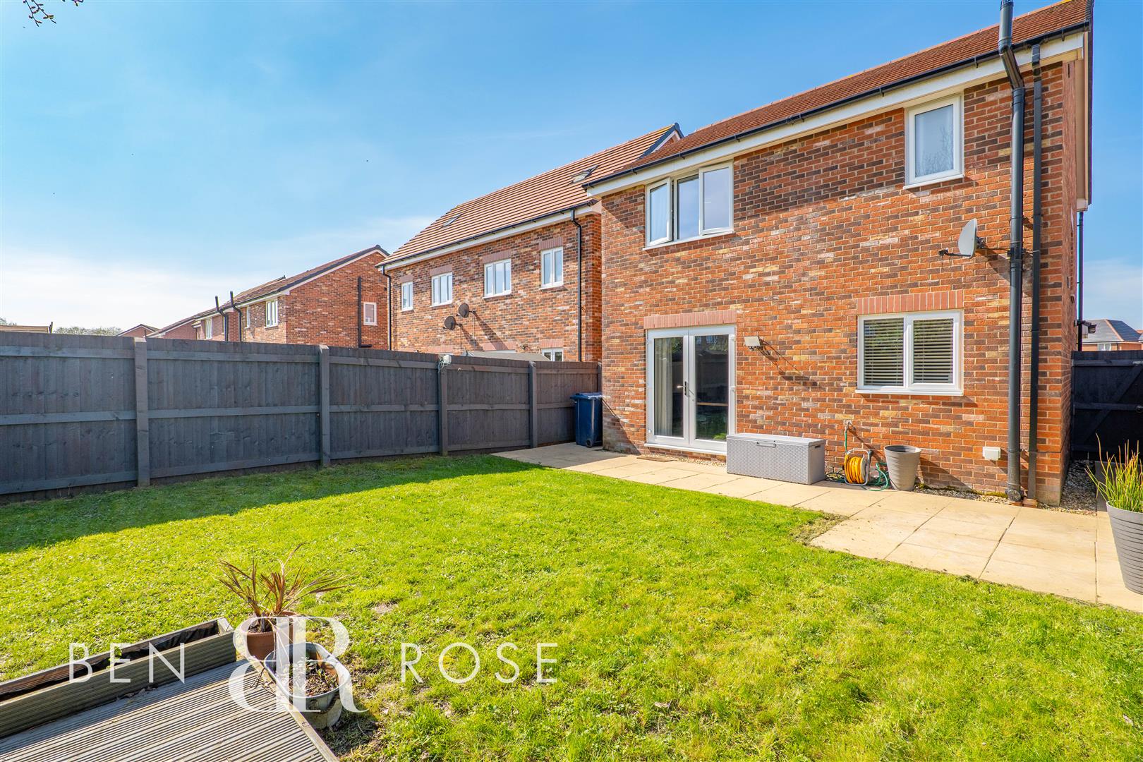 Property in Foundry Close, Leyland, PR25 3RA