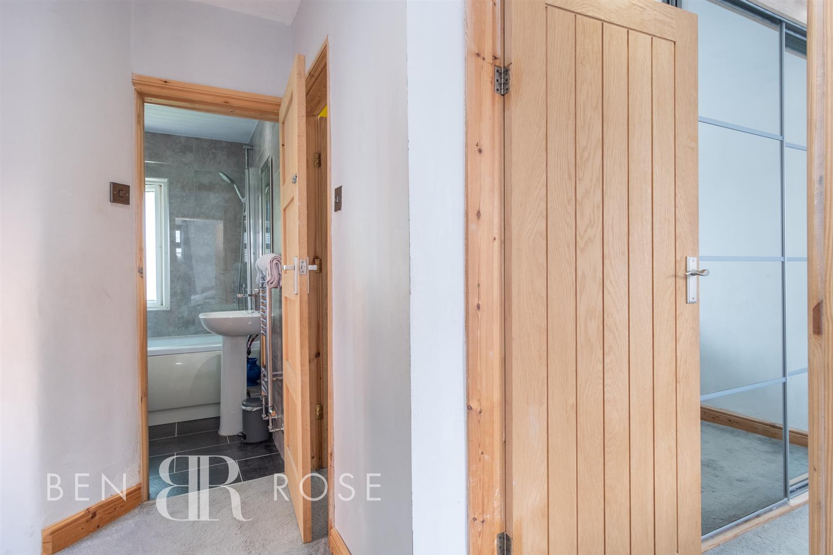 Property in Stevenson Avenue, Farington, Leyland, PR25 4GQ